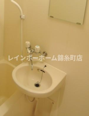 中央区月島３丁目の賃貸マンションの洗面所