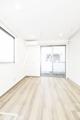【居間・リビング】 | Ｉ－ｗｏｏｄ柴又 | 洋室のお部屋です。