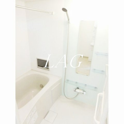 【浴室】 | Ｃｈａｍｂｒｅ　Ｈｉｄｅｍｉ　Ⅱ | お風呂です。