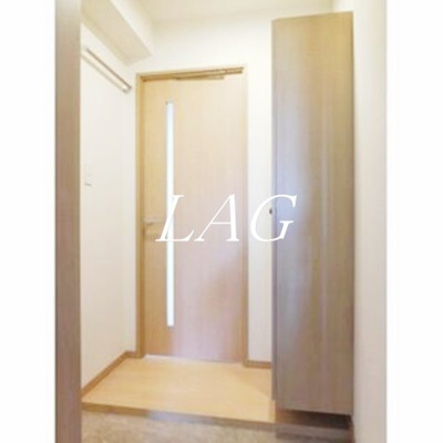 【玄関】 | Ｃｈａｍｂｒｅ　Ｈｉｄｅｍｉ　Ⅱ | 玄関です。