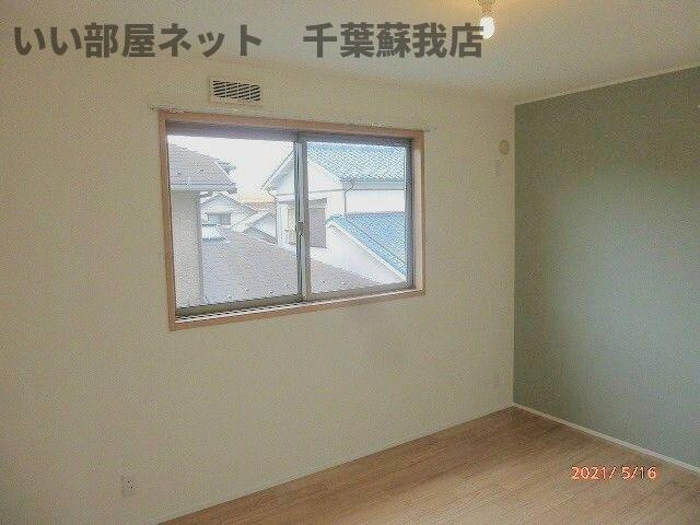 エルメゾン松ケ丘の洋室|明るい洋室です
