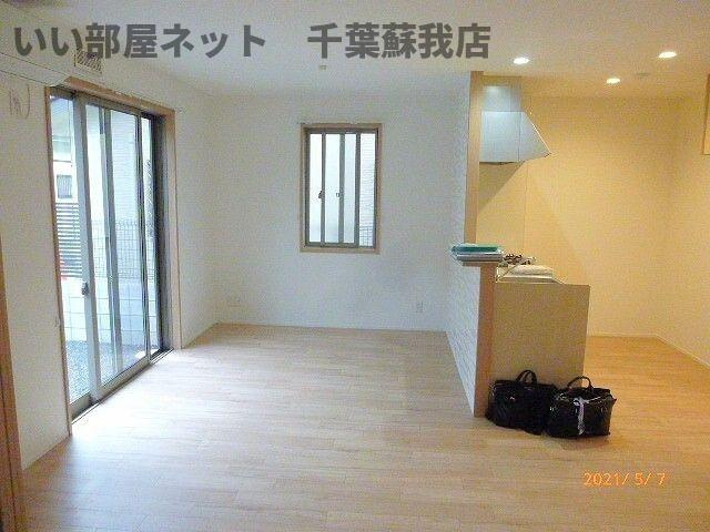 エルメゾン松ケ丘の居間・リビング|ゆったりとした居間です