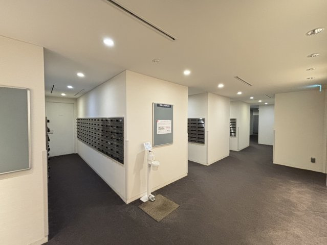 メールボックスにはもちろんダイアル式のセキュリティあり。