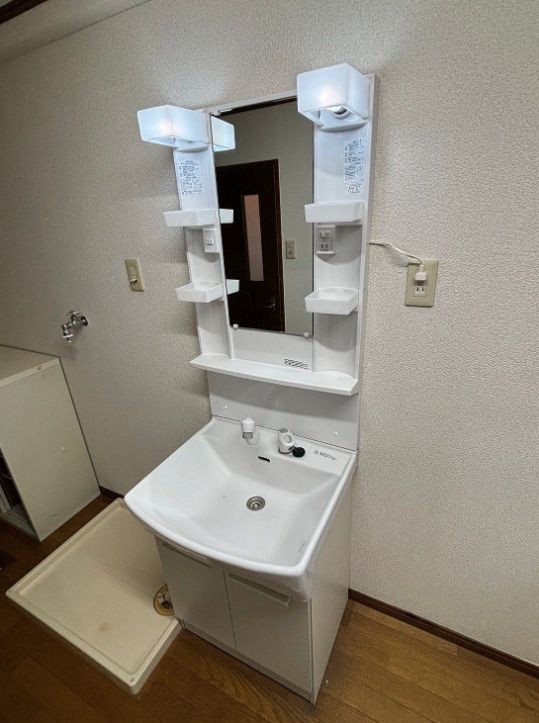 駅前ビル【キャッシュバック対象の物件】の独立洗面台
