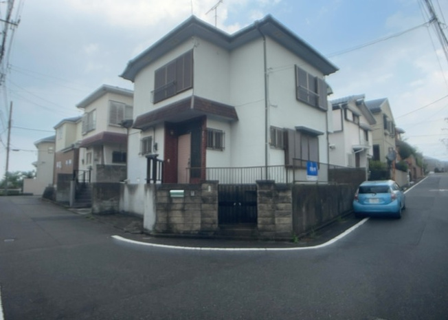 【外観】 | 土地探しをしていると都市計画区域という言葉を目にすると思います。法律によって、都道府県知事や国土交通大臣が指定するエリアのことを指しており、都市計画区域は市街化区域と市街化調整区域に分けられています。