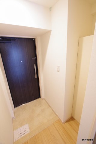 スプランディッド新大阪3　仲介手数料無料の玄関