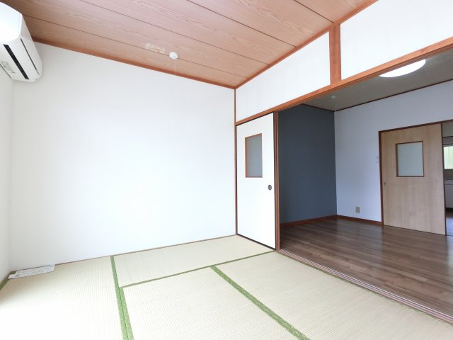 【寝室】