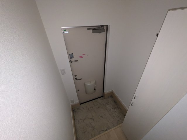 ラフィネコート｜名古屋市の賃貸ならMy賃貸の玄関|ラフィネコート