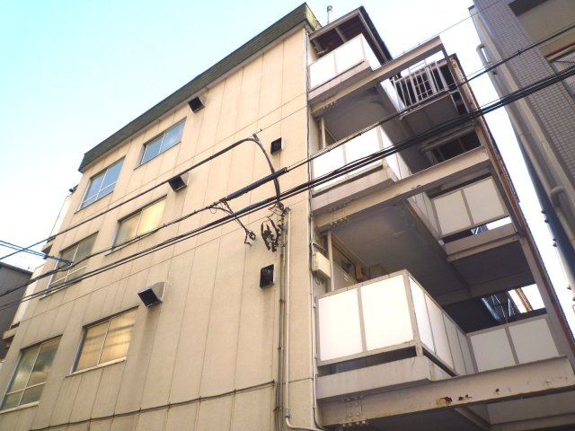 コーポニコニコの外観