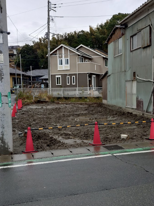 売土地　三島市谷田の外観|落ち着いた住環境が魅力の売土地です。ゆとりある敷地で、ご家族のライフスタイルに合わせた住まいを実現できます。
