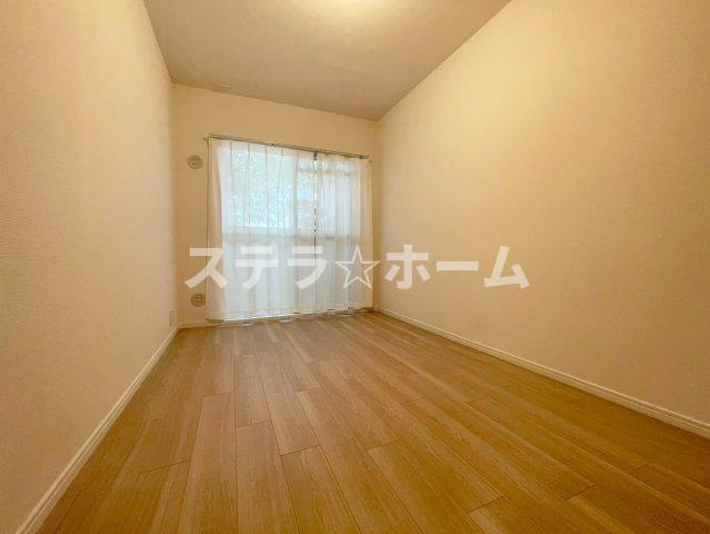 リバーサイドともぶち第一 第34号棟の洋室|きれいな洋室です