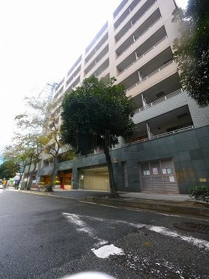 LAPRYLE新横浜の外観