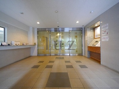 LAPRYLE新横浜のエントランス