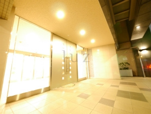 LAPRYLE新横浜のエントランス