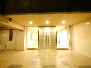 LAPRYLE新横浜のエントランス
