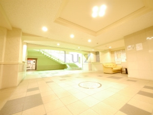 LAPRYLE新横浜のロビー
