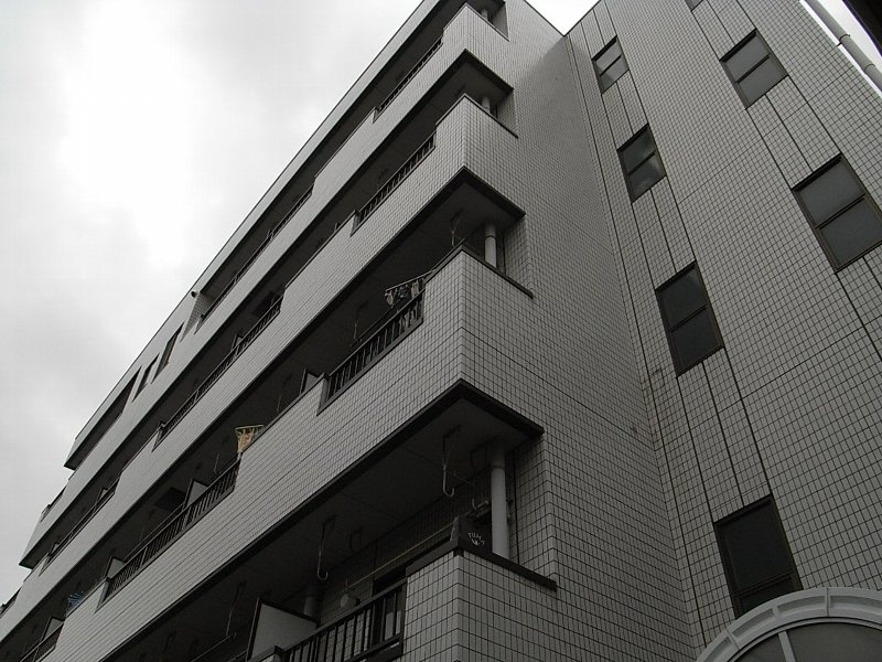 フローレンスイナバの外観