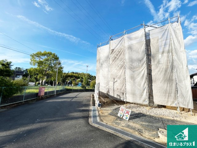 ●5(土)6(日)現地説明会！　生駒郡三郷町美松ケ丘西の前面道路含む現地写真|駅やスーパー、小学校・中学校等日常生活に欠かせない情報や道のりもご紹介いたしますのでお気軽にご相談ください。