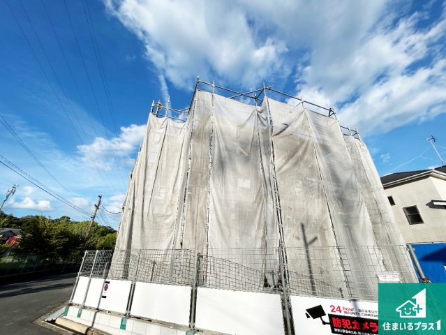 ●12(土)13(日)現地説明会！　生駒郡三郷町美松ケ丘西の外観|建築中ですが現地を見ると分かる事もございますので、ぜひ一度現地をご覧ください。