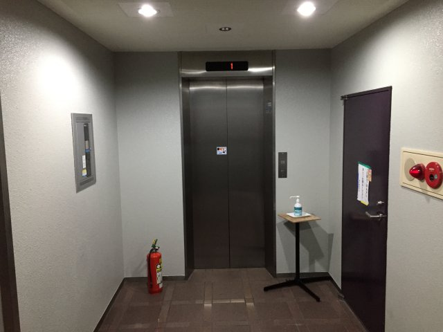 菊川栄光ビルのロビー