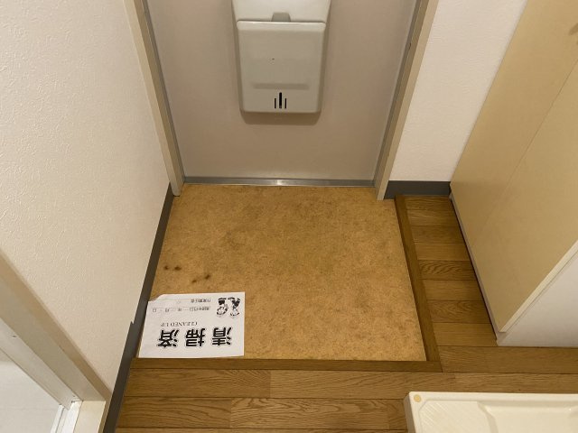 菊川栄光ビルの玄関