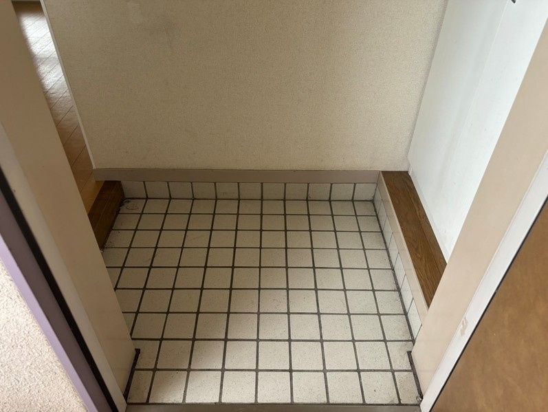 パークヒルズ越前屋の玄関