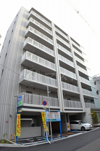 大阪市中央区日本橋１丁目の賃貸マンションのエントランス