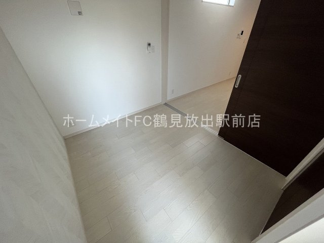大阪市鶴見区放出東１丁目のアパートの洋室