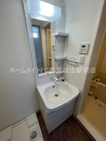 大阪市鶴見区放出東１丁目のアパートの独立洗面台