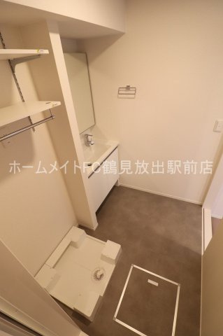大阪市鶴見区今津北１丁目のアパートの洗面所