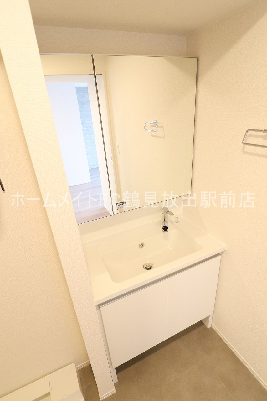 大阪市鶴見区今津北１丁目のアパートの独立洗面台