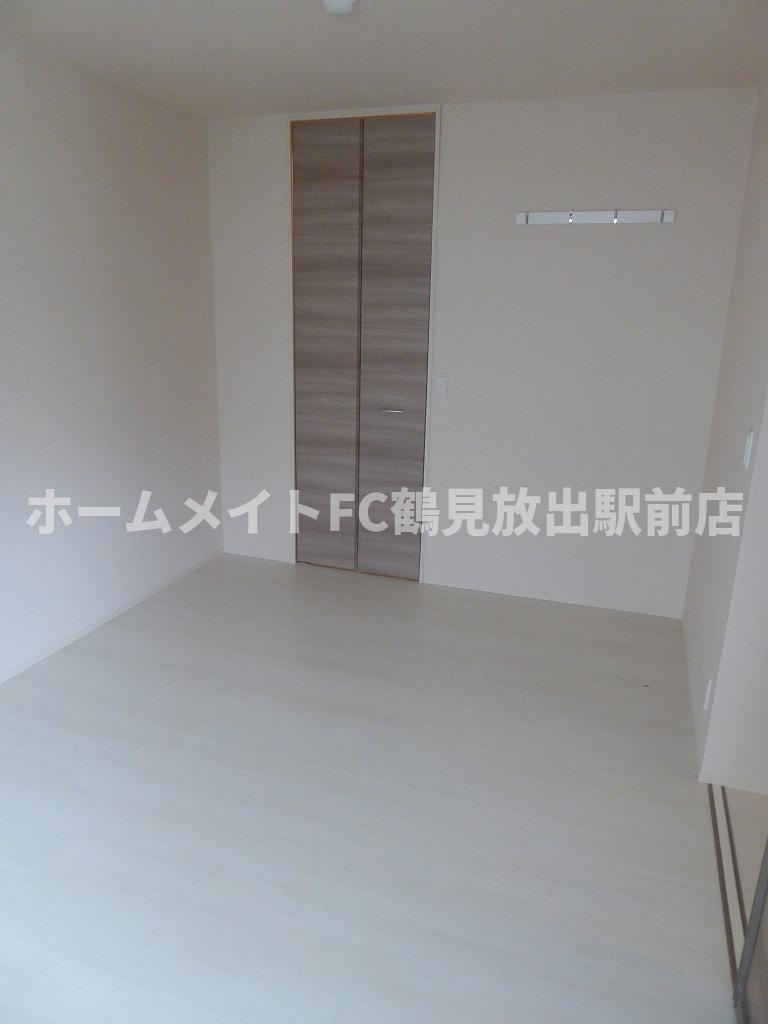 大阪市城東区永田１丁目のアパートの洋室