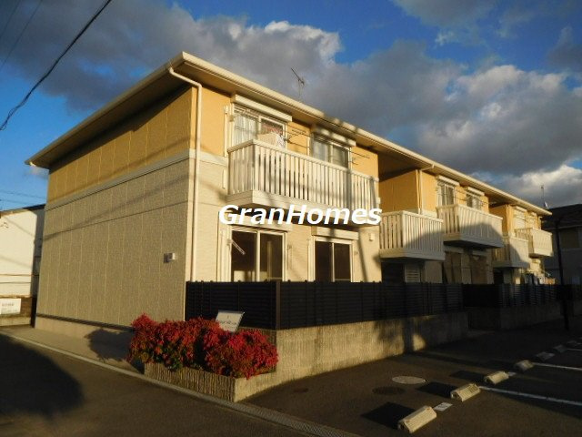 加古川市加古川町木村のハイツ