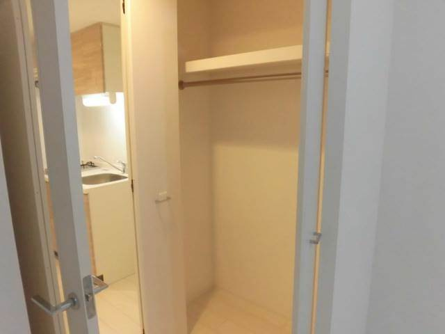 神戸市中央区磯上通４丁目の賃貸マンションの収納