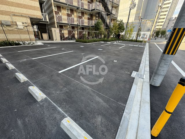 リヴェント難波サウスの駐車場