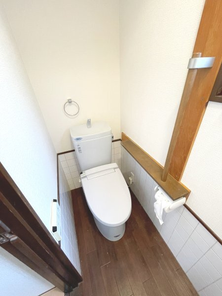 豊橋市柱九番町貸家のトイレ