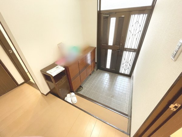 豊橋市柱九番町貸家の玄関
