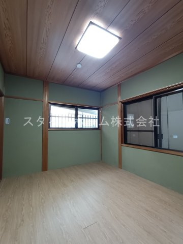 豊橋市柱九番町貸家の居間・リビング