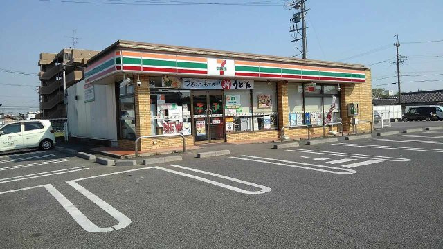 レオパレスＰＯＭＯＤＯＲＯⅡの周辺|コンビニ　徒歩３分