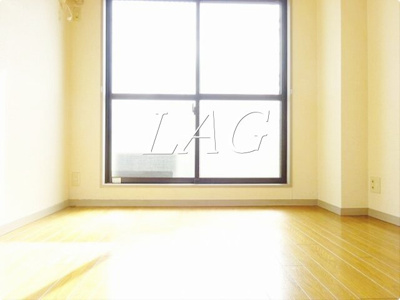 【居間・リビング】 | ヴェルドミール和泉 | 洋室のお部屋です。