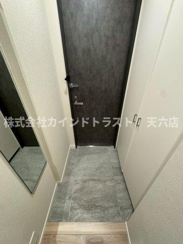 内代レジデンスノースの玄関|収納もある玄関です