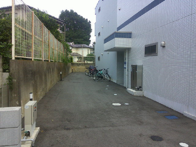 市川市下貝塚１丁目の店舗一部