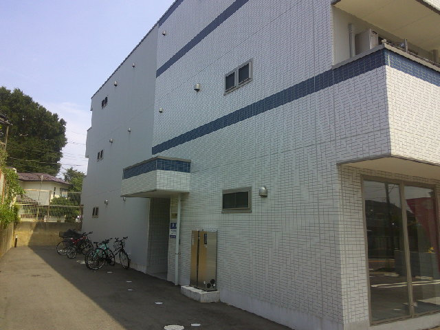 市川市下貝塚１丁目の店舗一部