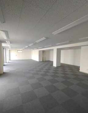 市川市下貝塚１丁目の店舗一部