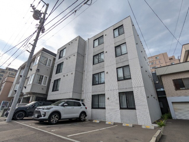 札幌市中央区南五条西１８丁目の賃貸マンション
