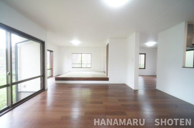 中古　千葉市若葉区千城台南2丁目の居間・リビング|＊当日ご案内可＊ご希望の物件まとめてご案内！弊社が掲載していない物件でもOK♪お気軽にご相談ください ♪お電話でのお問合わせがスムーズ♪