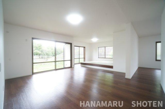中古　千葉市若葉区千城台南2丁目の居間・リビング|＊当日ご案内可＊ご希望の物件まとめてご案内！弊社が掲載していない物件でもOK♪お気軽にご相談ください ♪お電話でのお問合わせがスムーズ♪