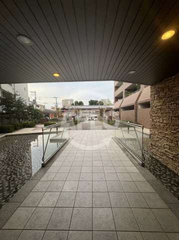 キングスクエアヴィルジア大阪　三軒家東小学校区の外観|キングスクエアヴィルジア大阪　ロビー