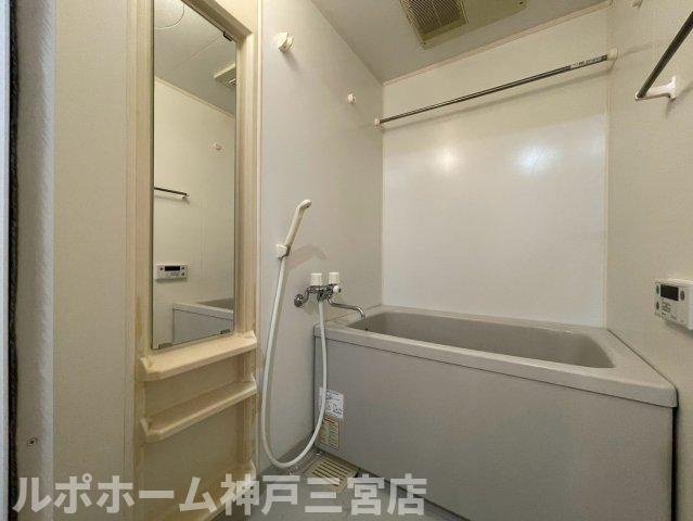 ウォームスヴィル神戸元町JPの浴室
