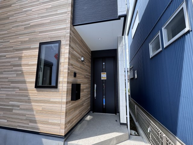 柏市青葉台２丁目新築戸建【酒井根西小学校：10分】のエントランス|エントランス